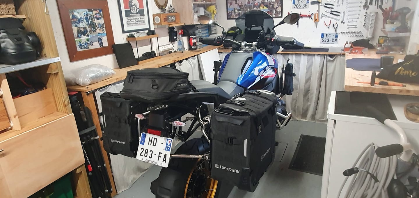 Customer photo review of MotoRacks – Motorcycle Luggage Pannier Racks