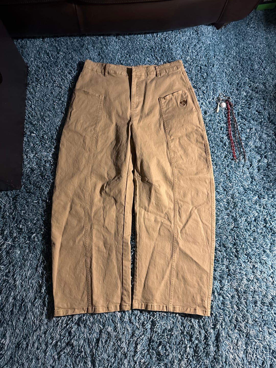 Customer photo review of Aelfric Eden Baggy Barrel Pants