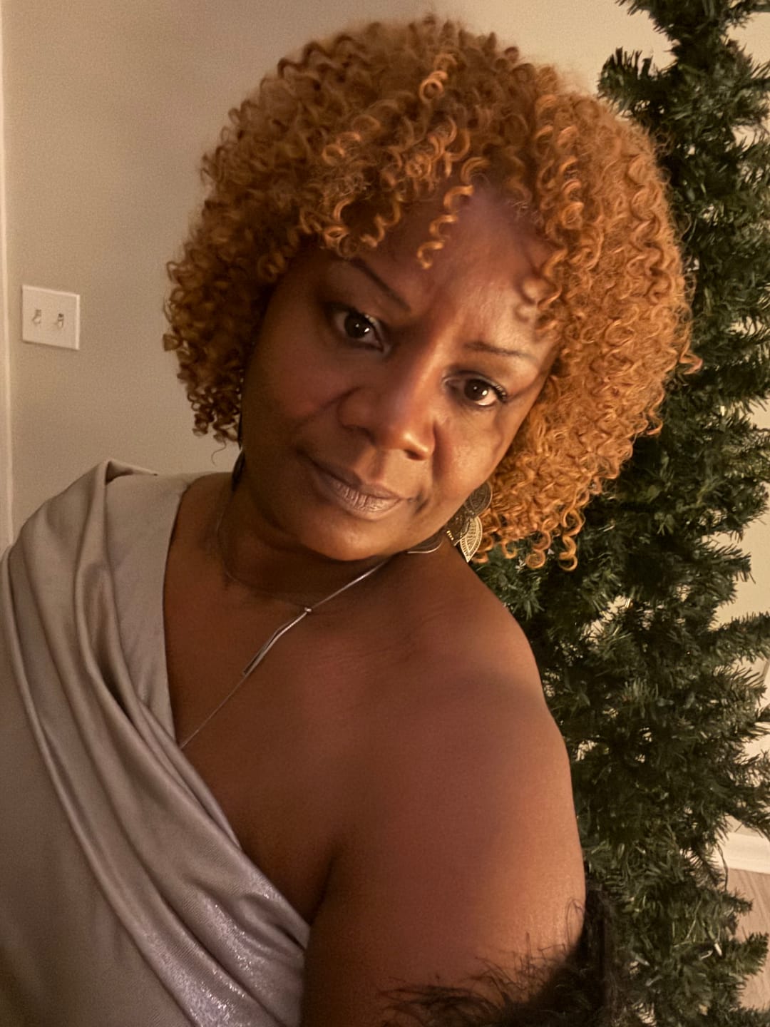 Customer photo review of Milky Way Que Shortcut Series Human Hair Blend Weave - JERRY CURL 3 PCS
