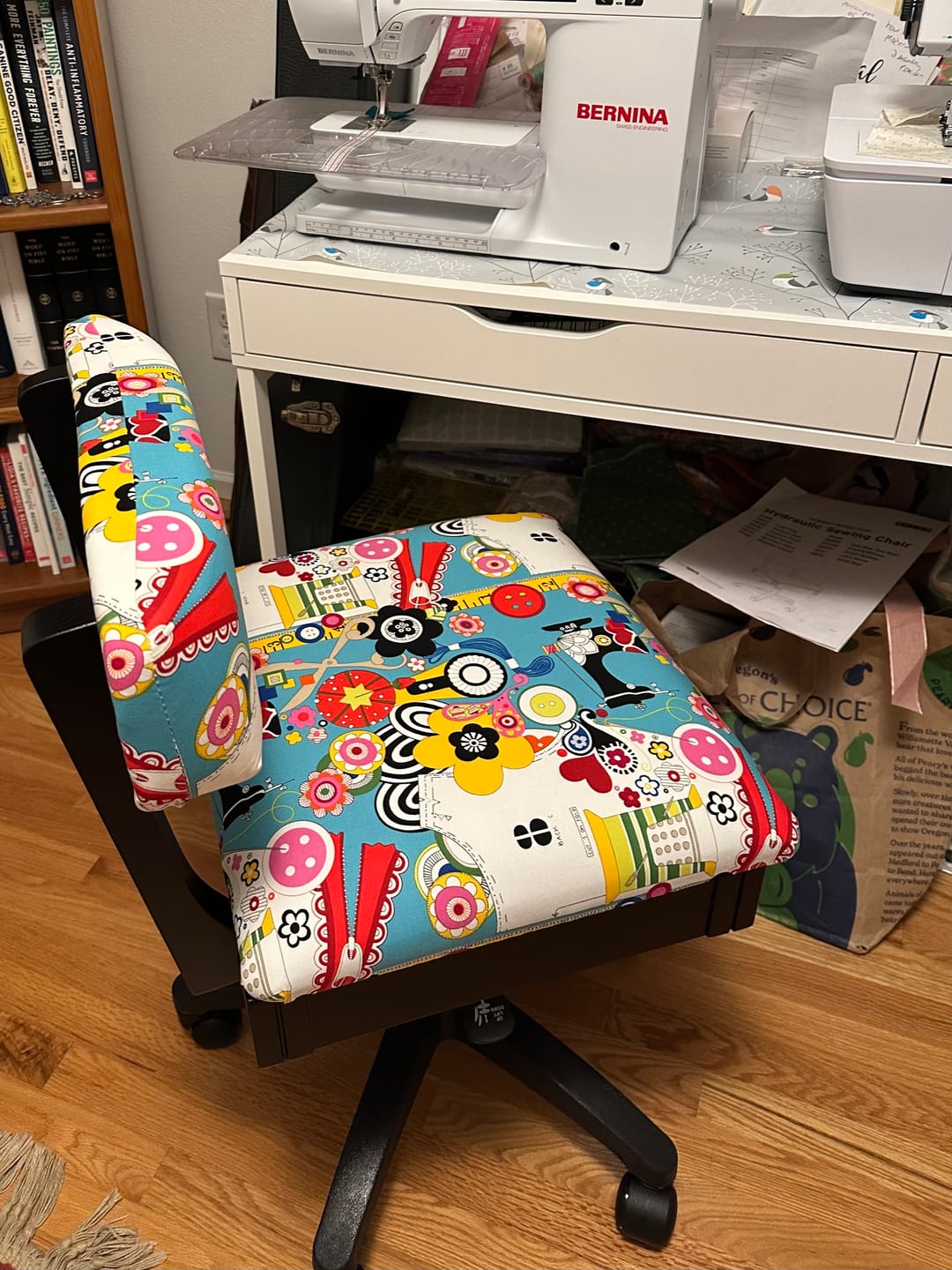 Customer photo review of Arrow Hydraulic Sewing Chair