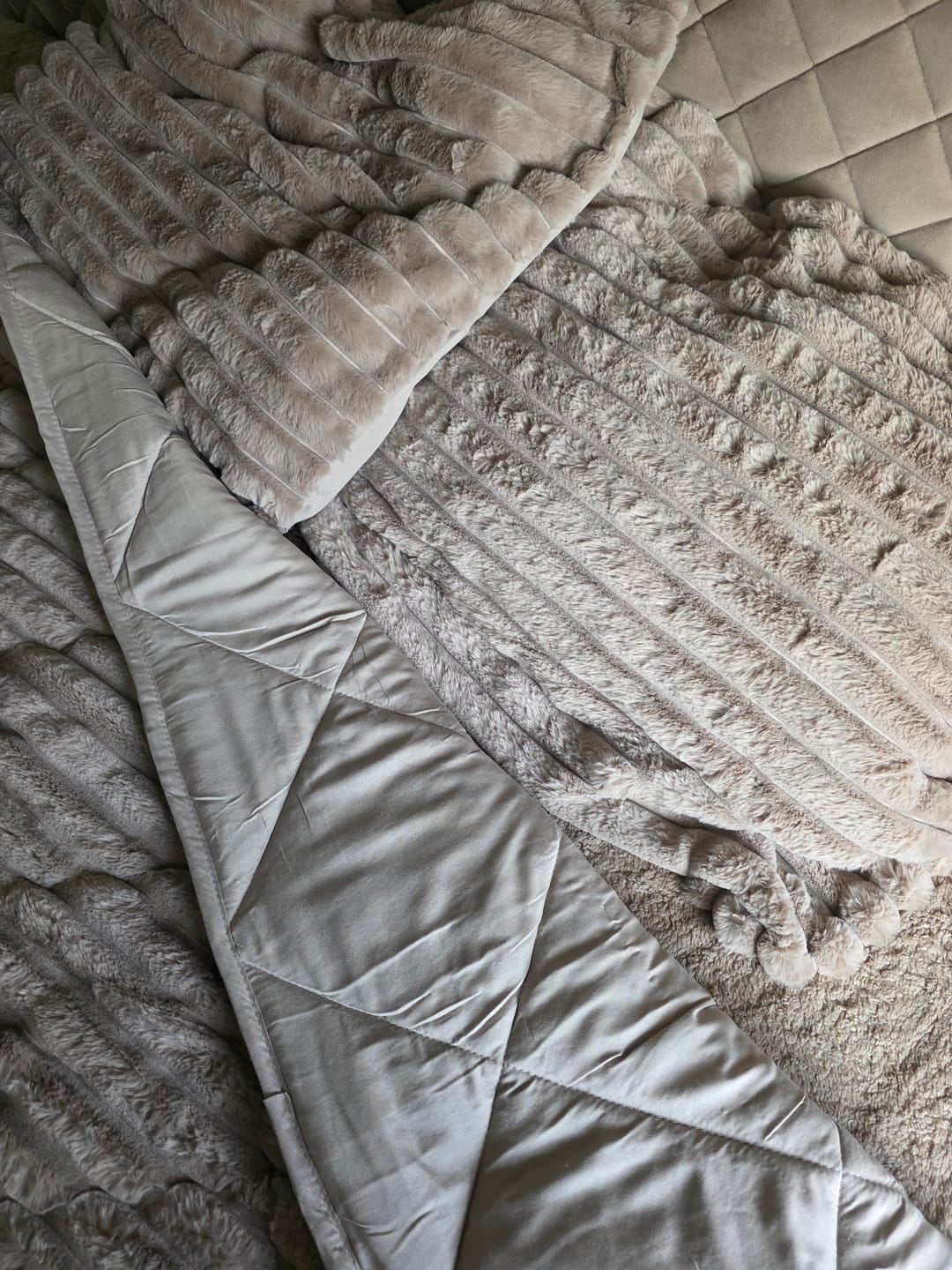 Customer photo review of Kussenslopen Teddy Chunky Rib™ Iced Coffee Taupe 60x70cm 2-Pack