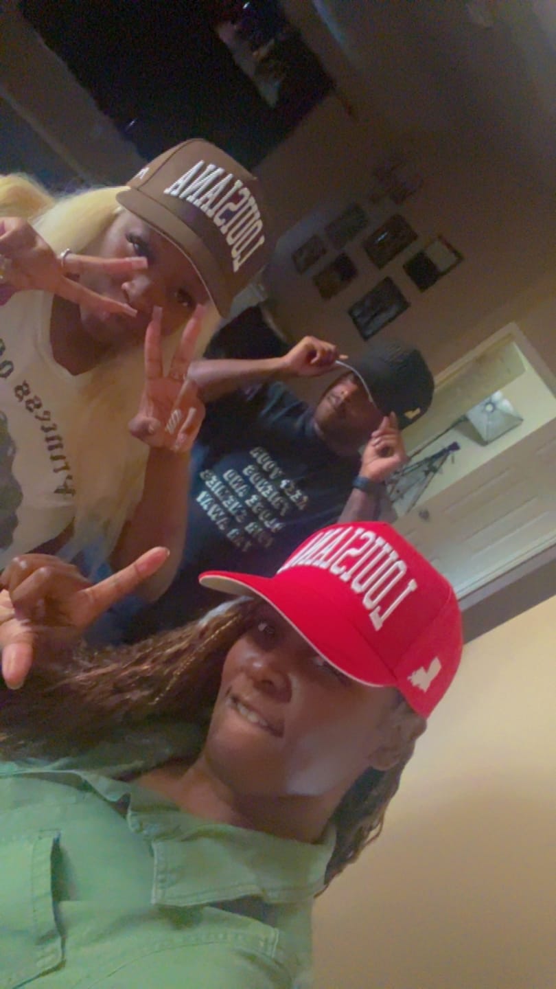 Customer photo review of LOUISIANA SNAPBACK - MOCHA EDITION