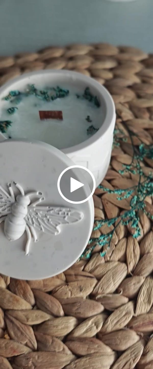 Customer video review of MECHAS DE MADERA SIMPLE
