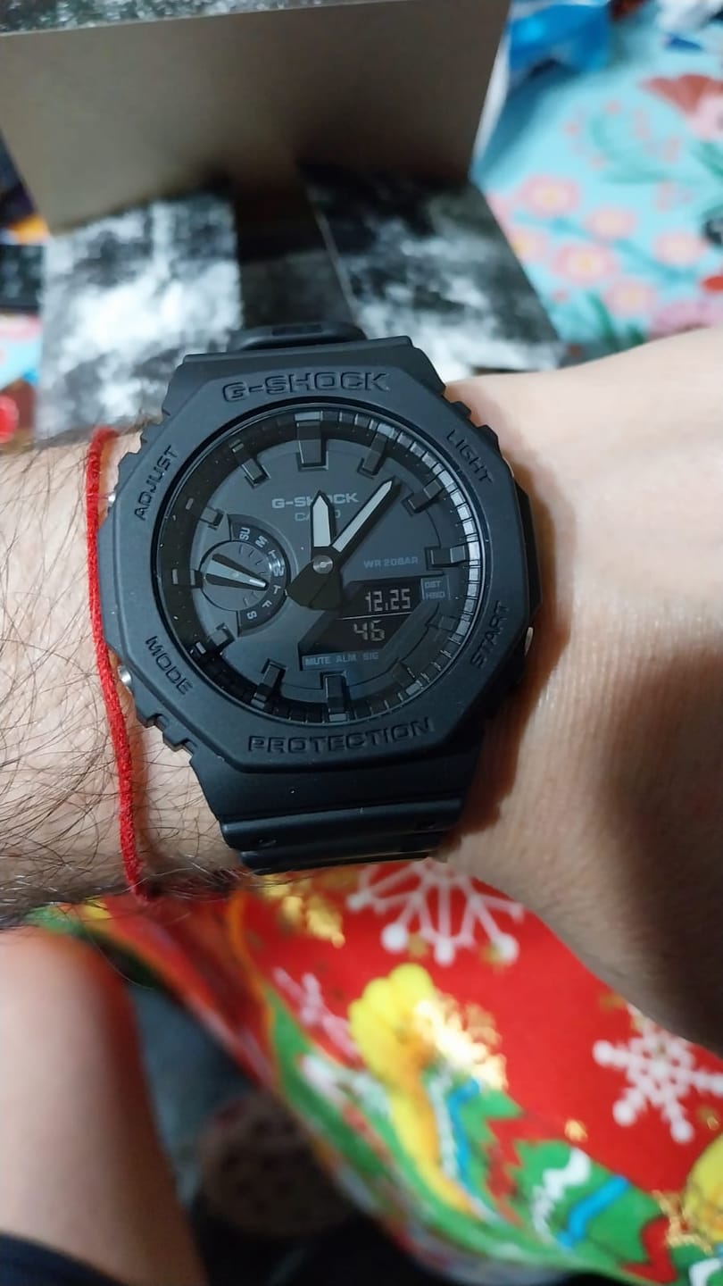 Customer photo review of Reloj Casio G-Shock Royal Oak "Casioak" GA-2100-1A1 Carbon Core Negro