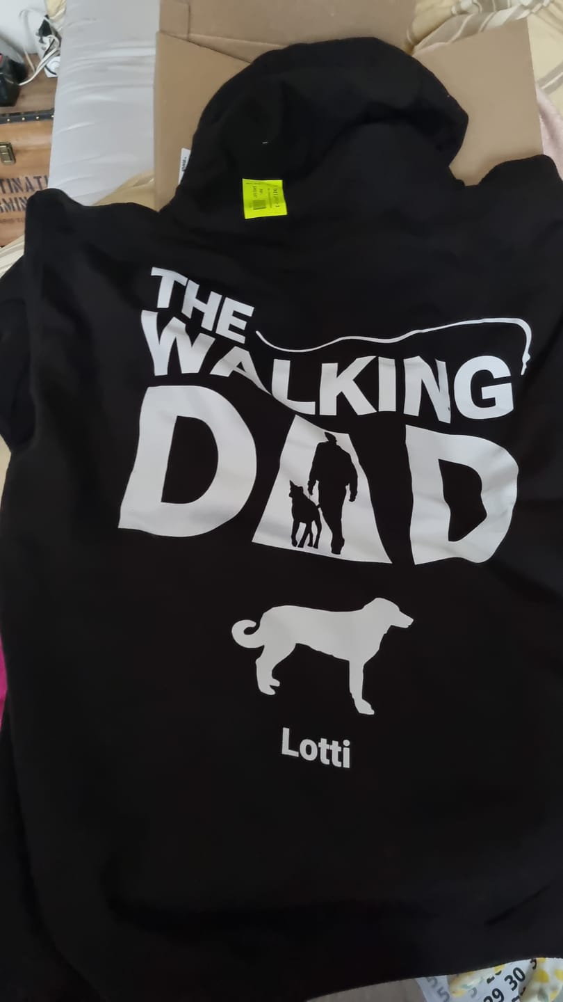 Customer photo review of The Walking Dad - Individueller Hoodie