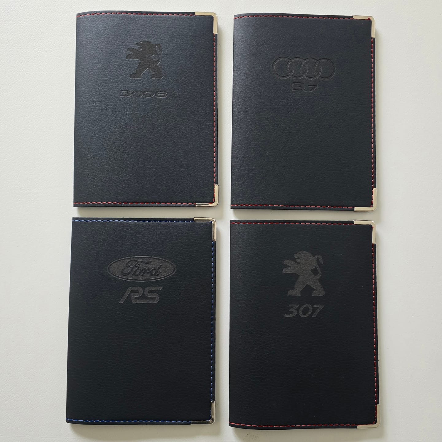 Customer photo review of Porte Carte Grise Personnalisé