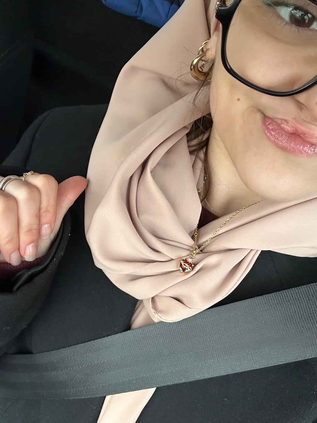 Customer photo review of Collier Cœur Sacré