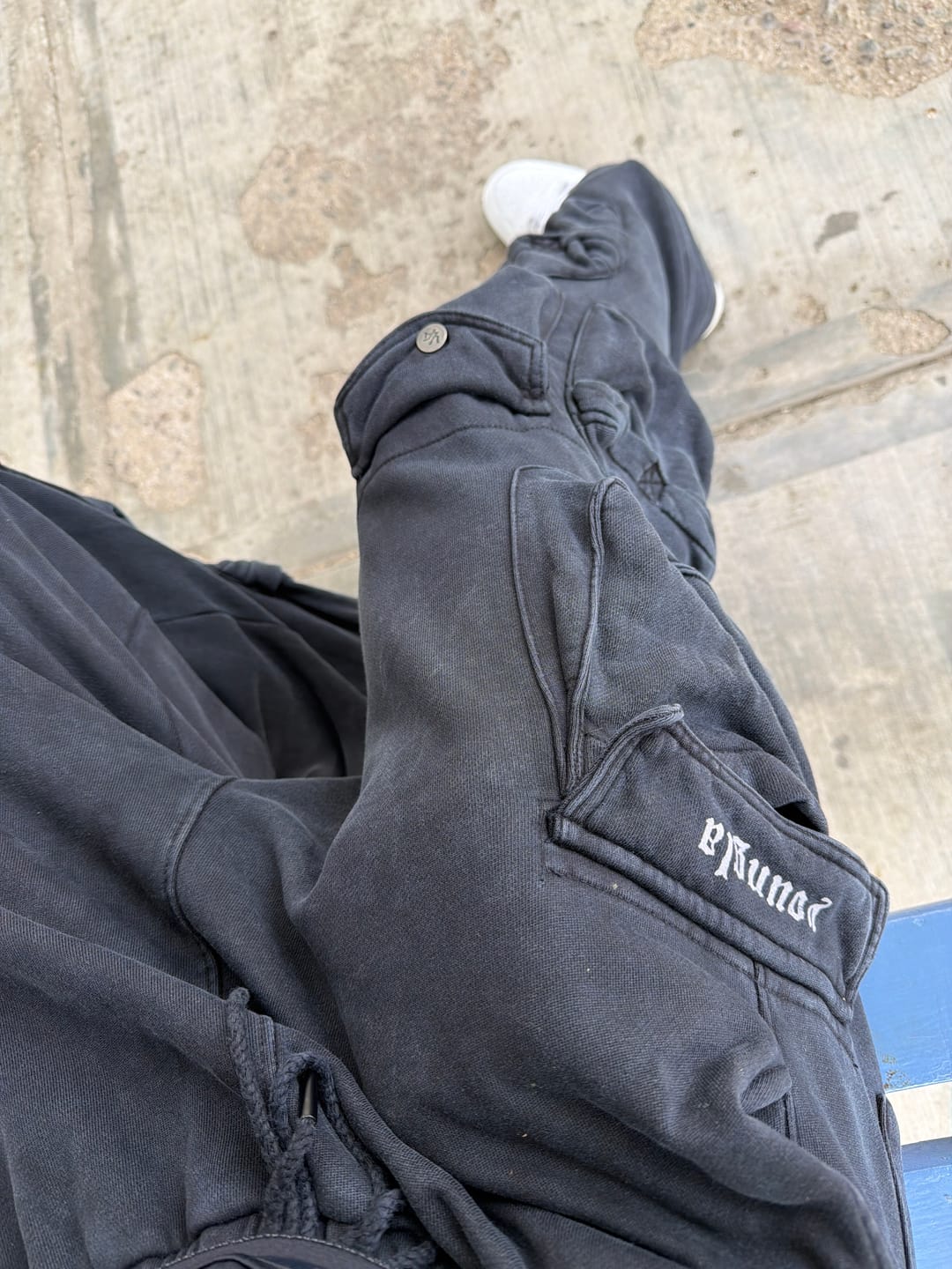 Customer photo review of 2005 - Hella Pocket Sweats