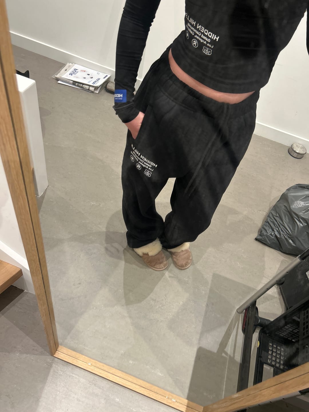 Customer photo review of LABEL STRAIGHT LEG SWEATPANTS BLACK