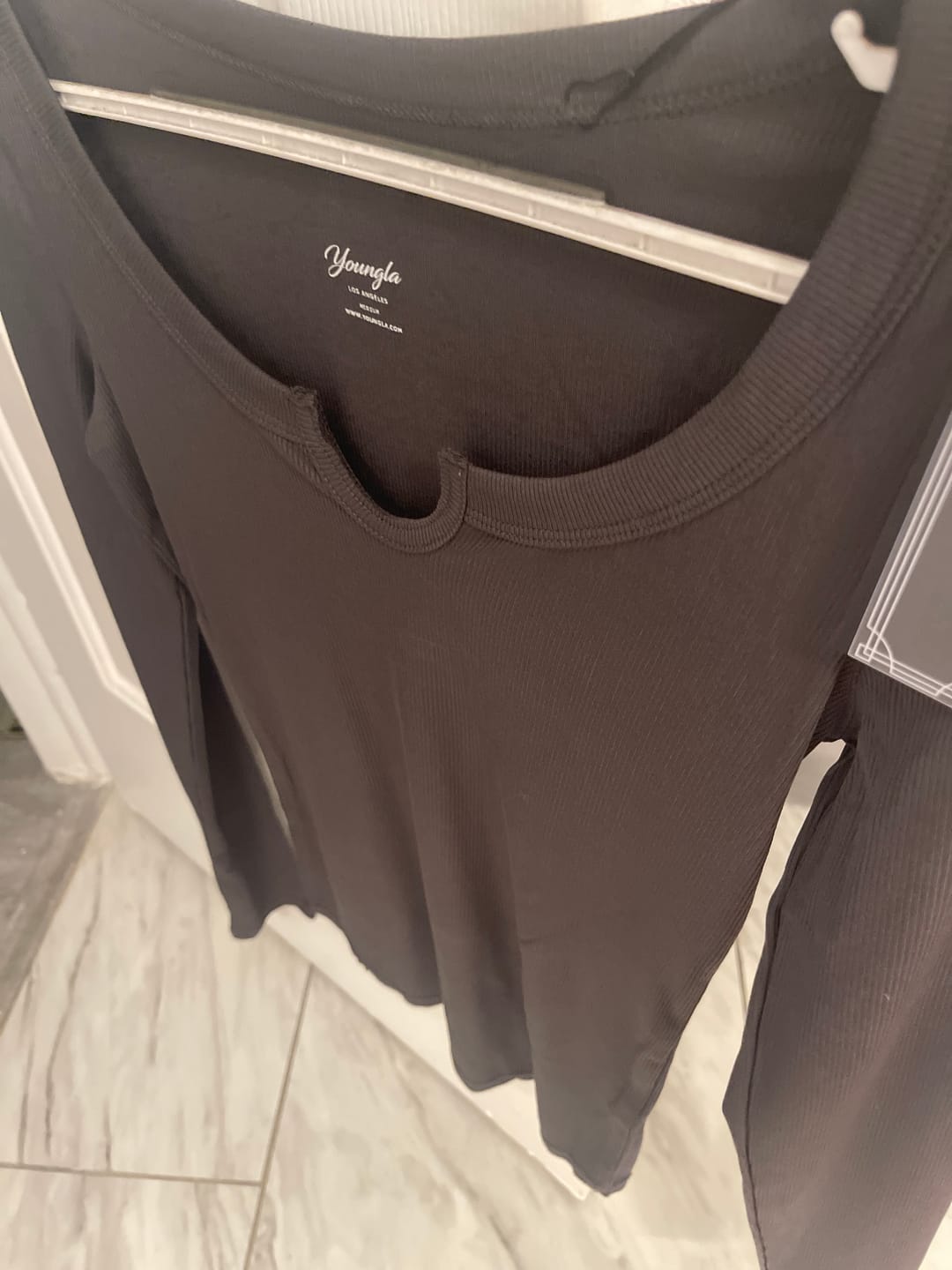 Customer photo review of W4295 - Notch Longsleeve Top