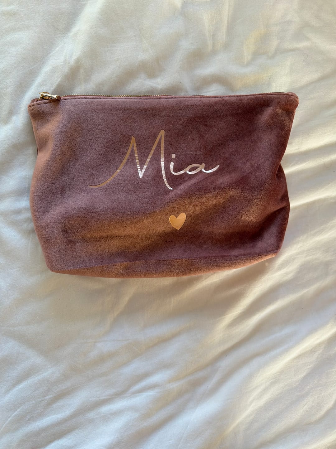 Customer photo review of Meine Kosmetiktasche - Personalisierte Samt Kosmetiktasche für MakeUp und Kosmetika mit Namen
