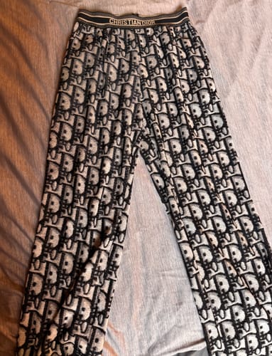 Customer photo review of DIOR 25S STRAIGHT-LEG PANTS STYLE 136