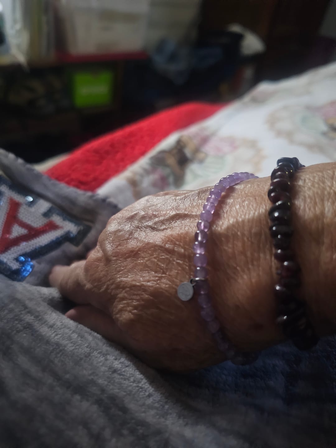 Customer photo review of Amethyst Bracelet Mini