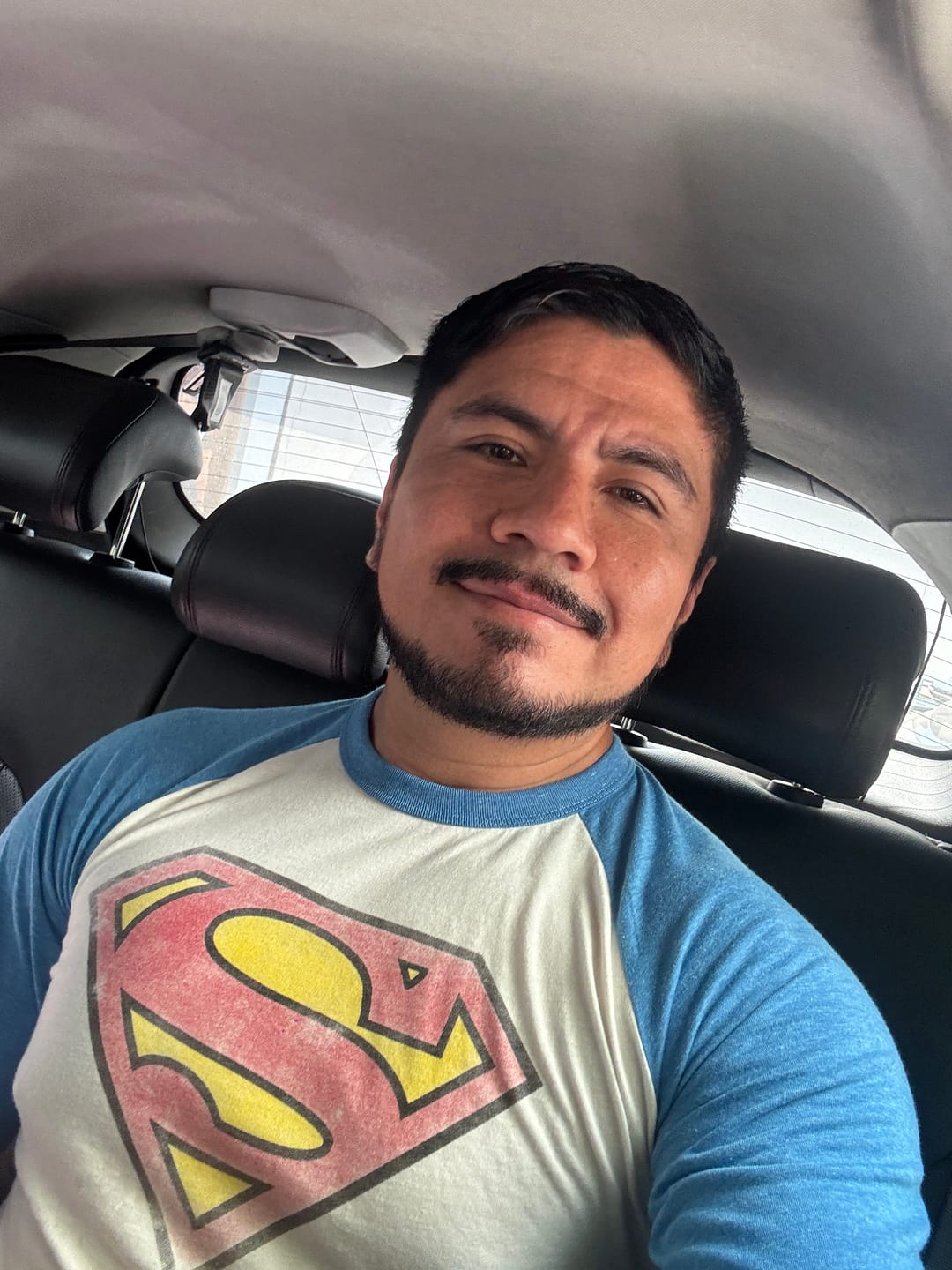 Customer photo review of 8072 - Superman 3/4 Raglan Shirts