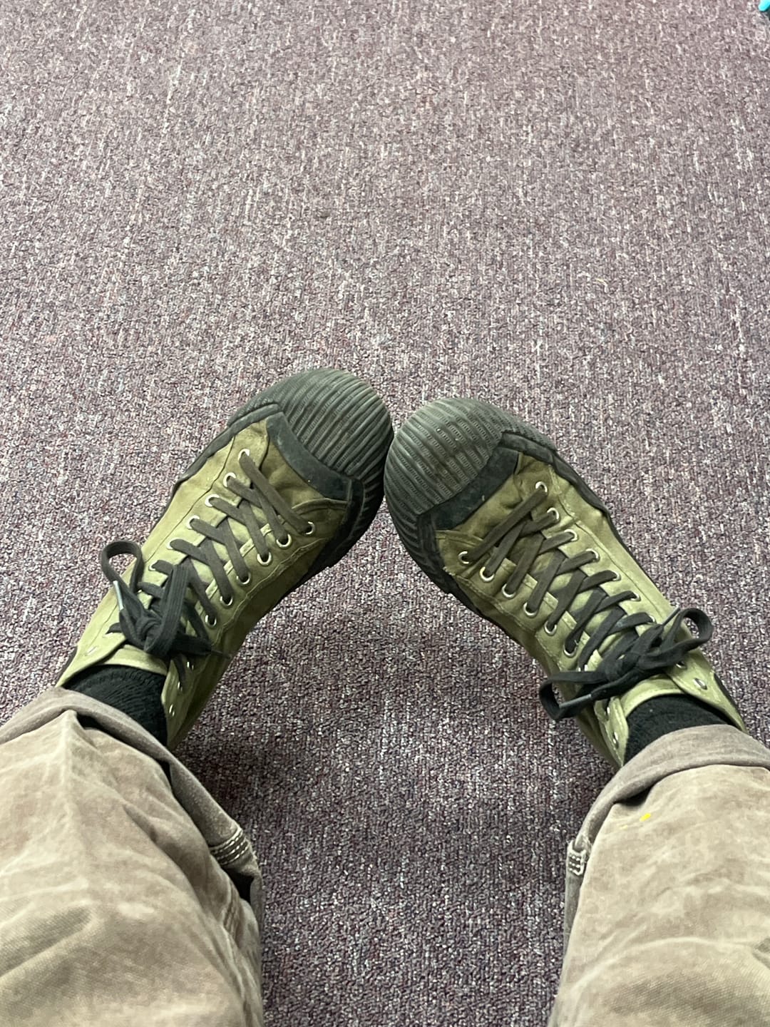 Customer photo review of Grounder High-Top Olive/Black