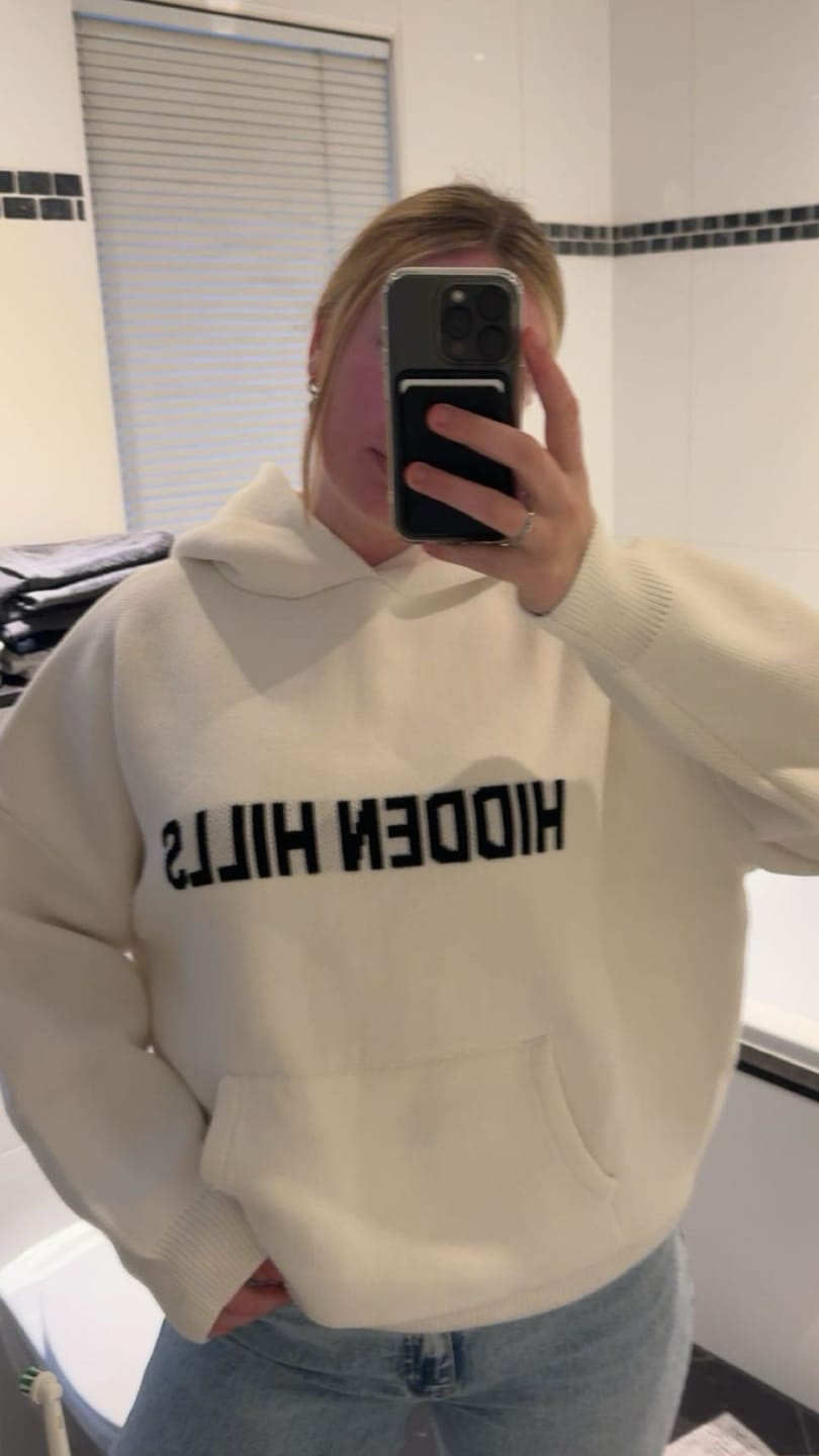 Customer photo review of KNIT HOODIE OFF WHITE