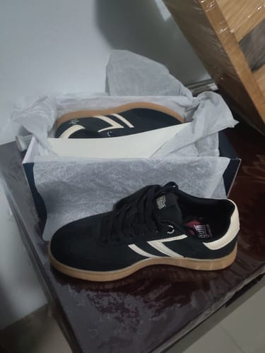 Customer photo review of Tenis Style Lena Negro