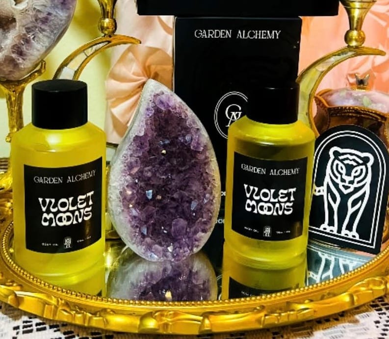 Customer photo review of VIOLET MOONS BODY OIL
