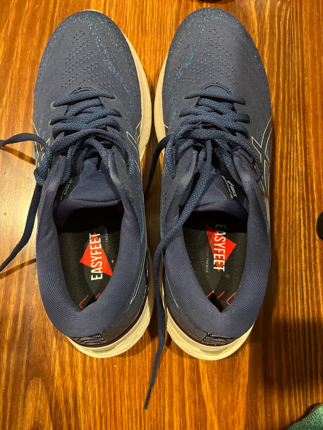 Customer photo review of Core Energy / Flat feet
