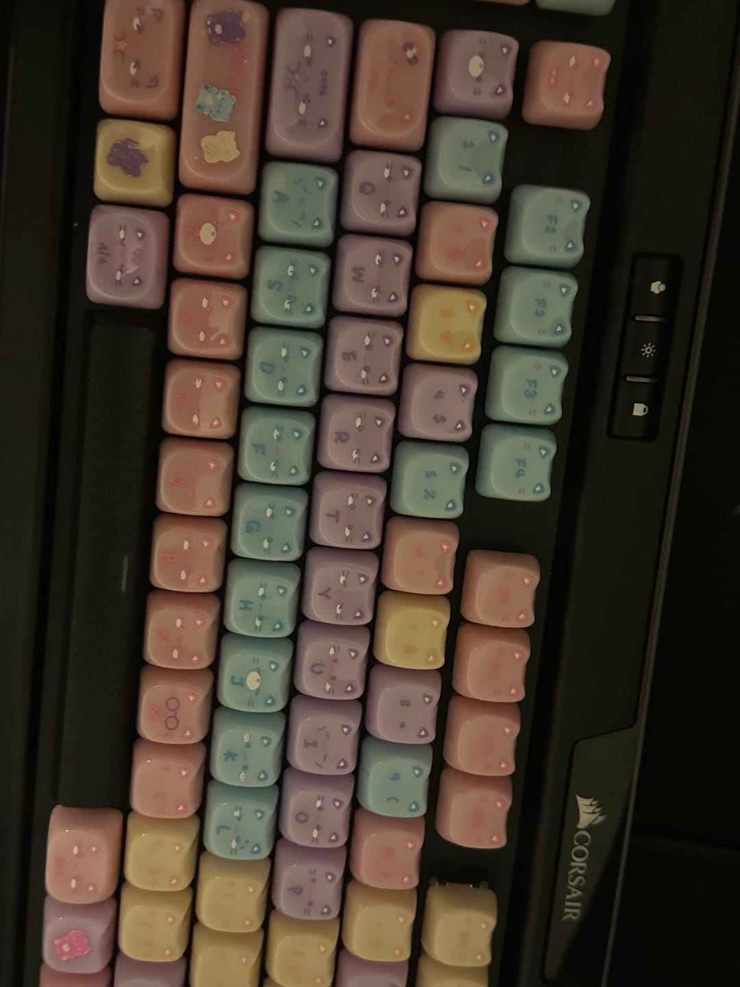 Customer photo review of KiiBOOM Meow Pudding PC Keycap Set Pre-Order