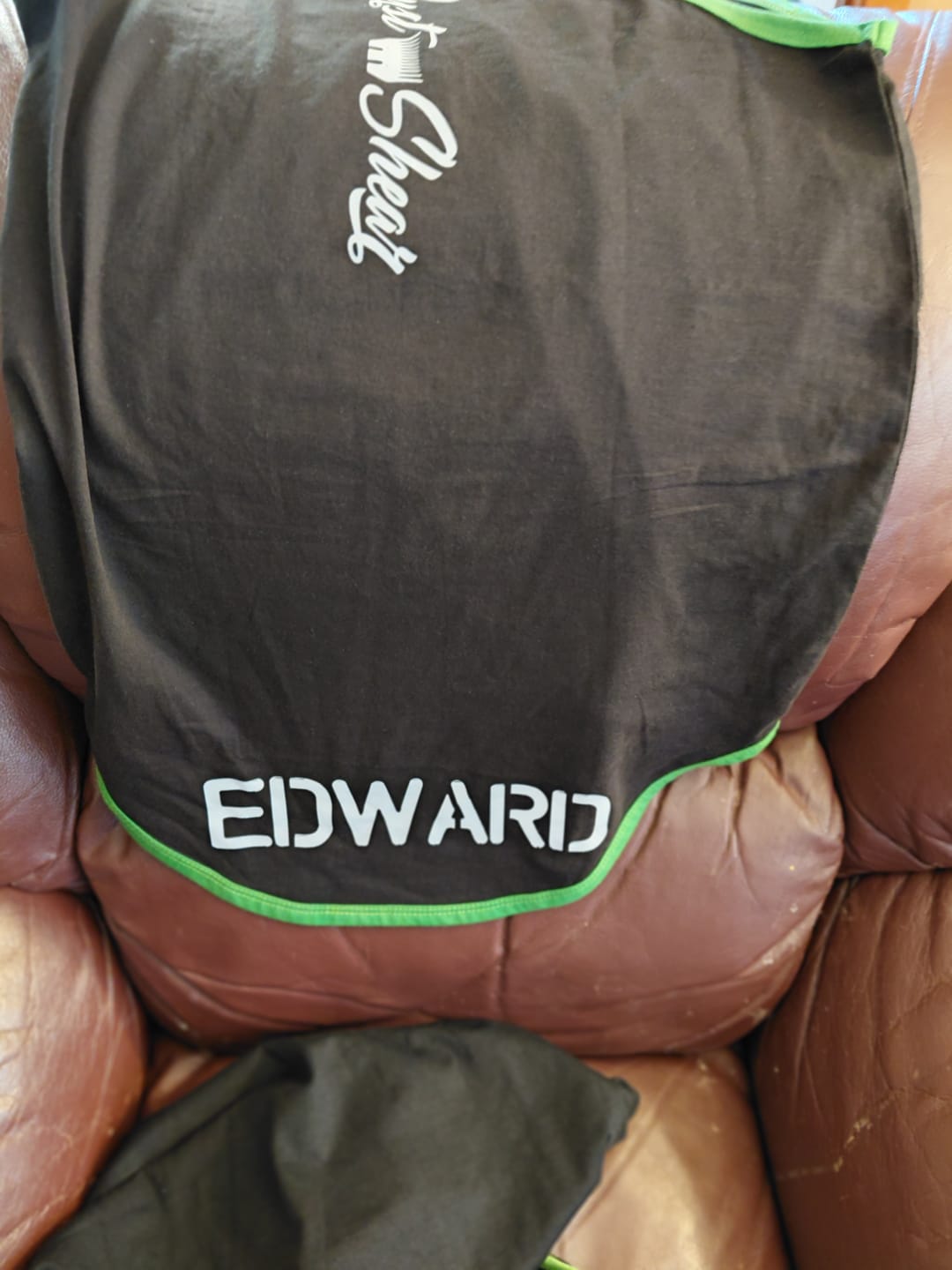 Customer photo review of Black - Green Trim | Shearing Singlet