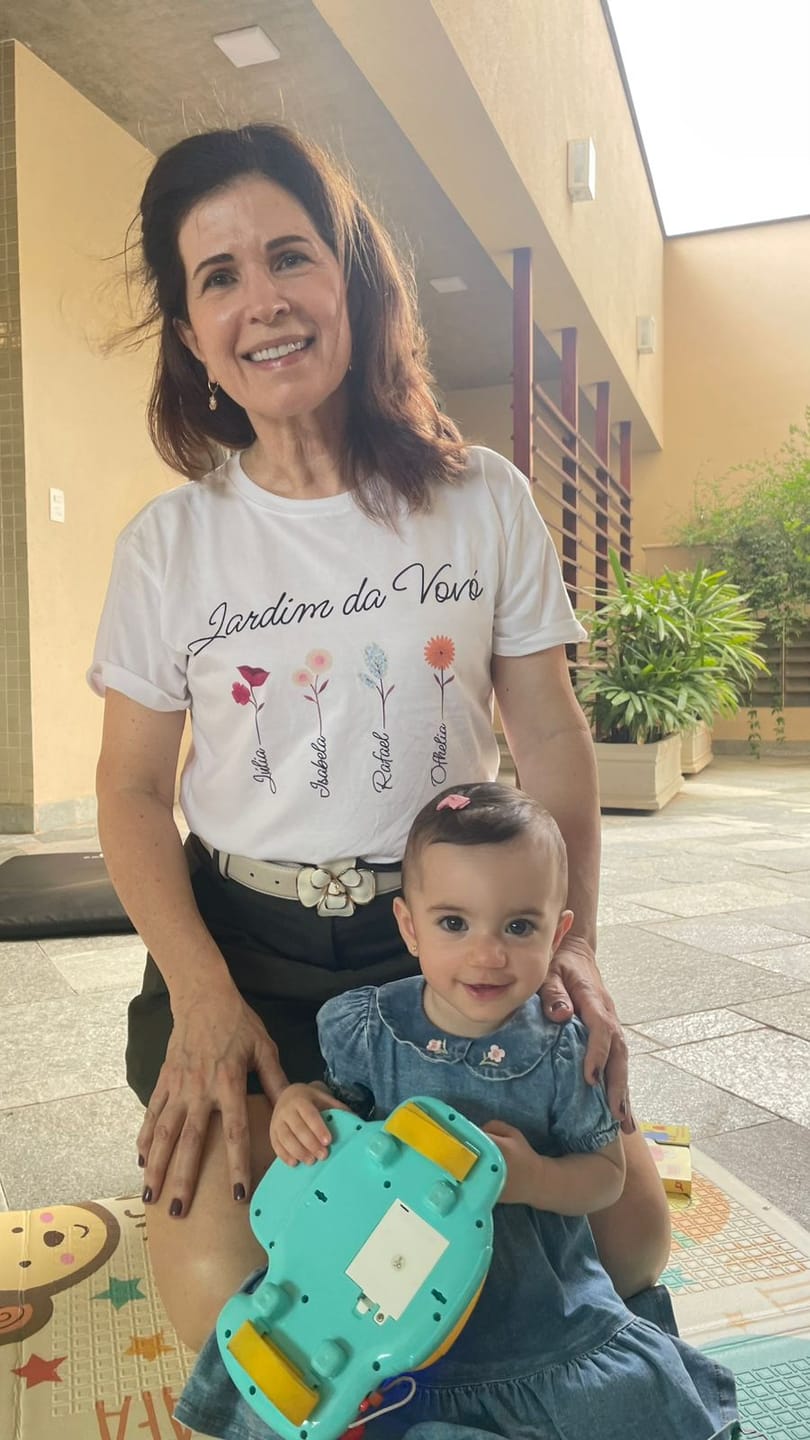 Customer photo review of Camiseta Personalizada Jardim da Vovó - BRANCA - Algodão 100%
