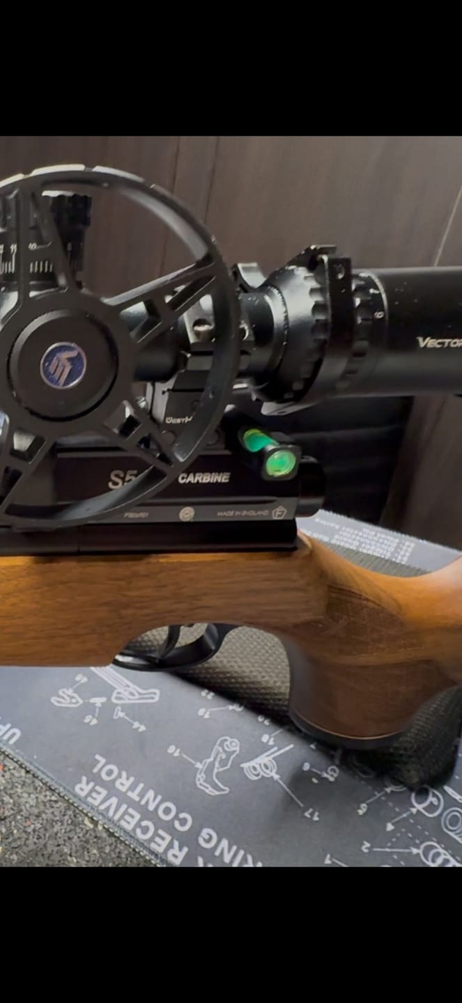 Customer photo review of Vector Optics SCACD-21 Wasserwaage zur Montage an 11mm Dovetail