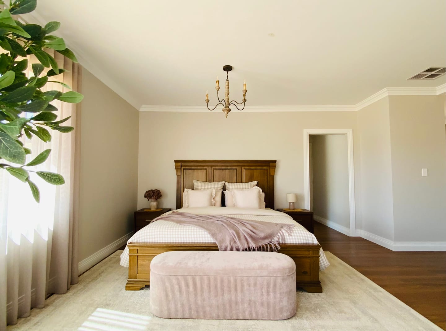 Customer photo review of Farmhouse 5-Light Candle Style Chandelier
