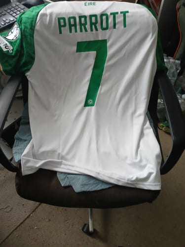 Customer photo review of Ireland Troy Parrott World Cup Football Jersey