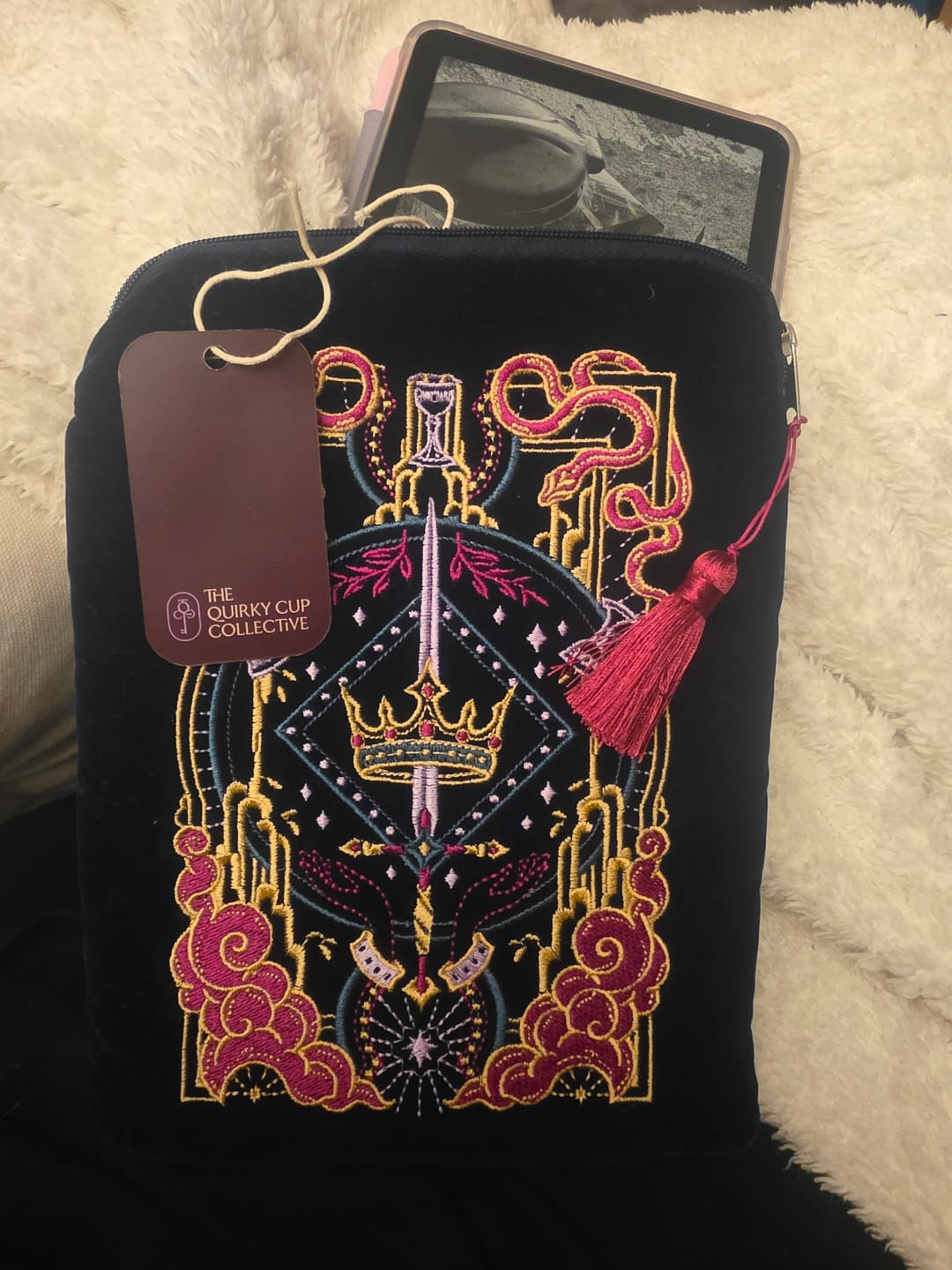 Customer photo review of Serpents & Swords E-Reader Sleeve - Blue
