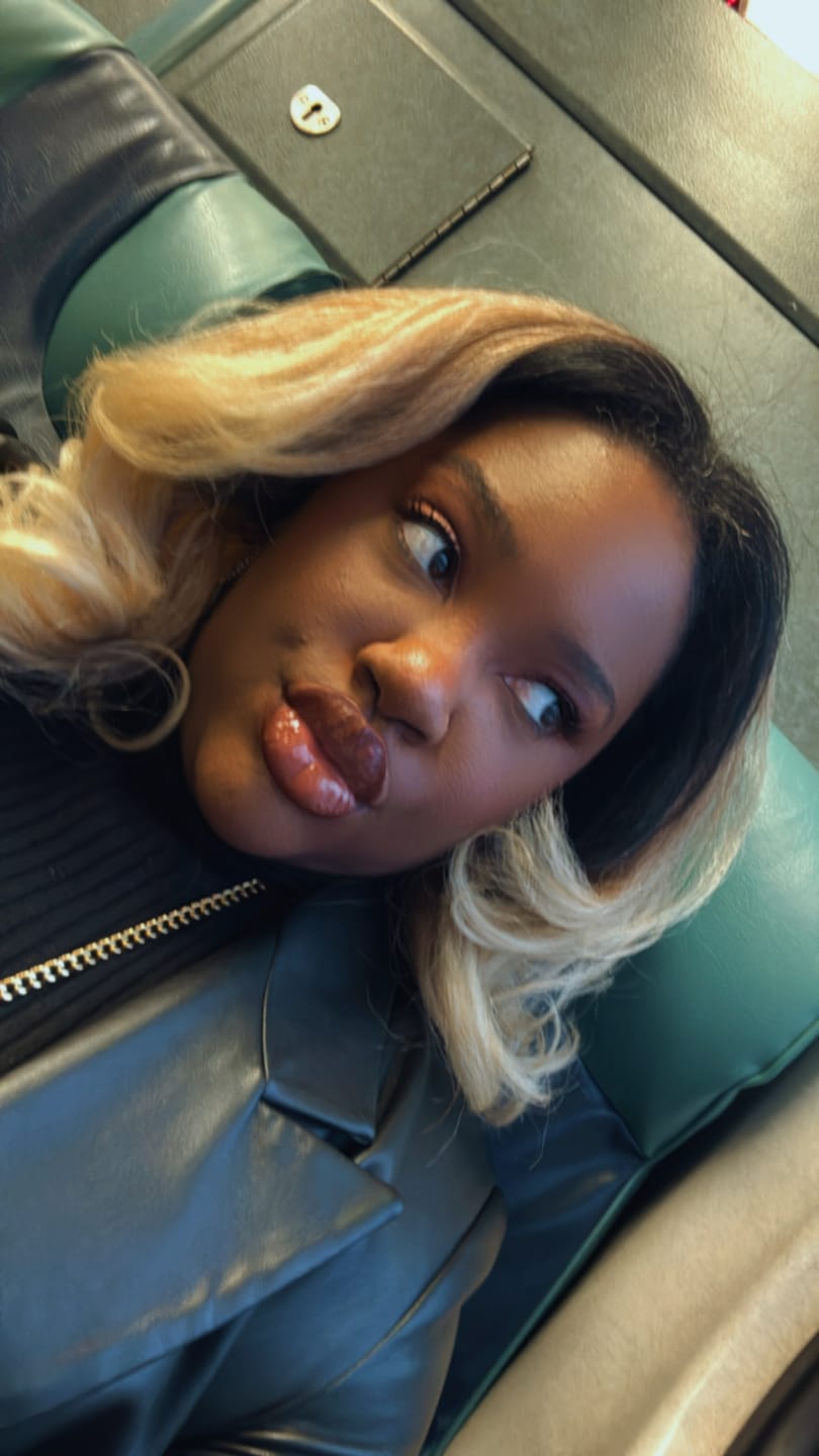Customer photo review of Outre Quick Weave Neesha Soft & Natural Half Wig - NEESHA H307