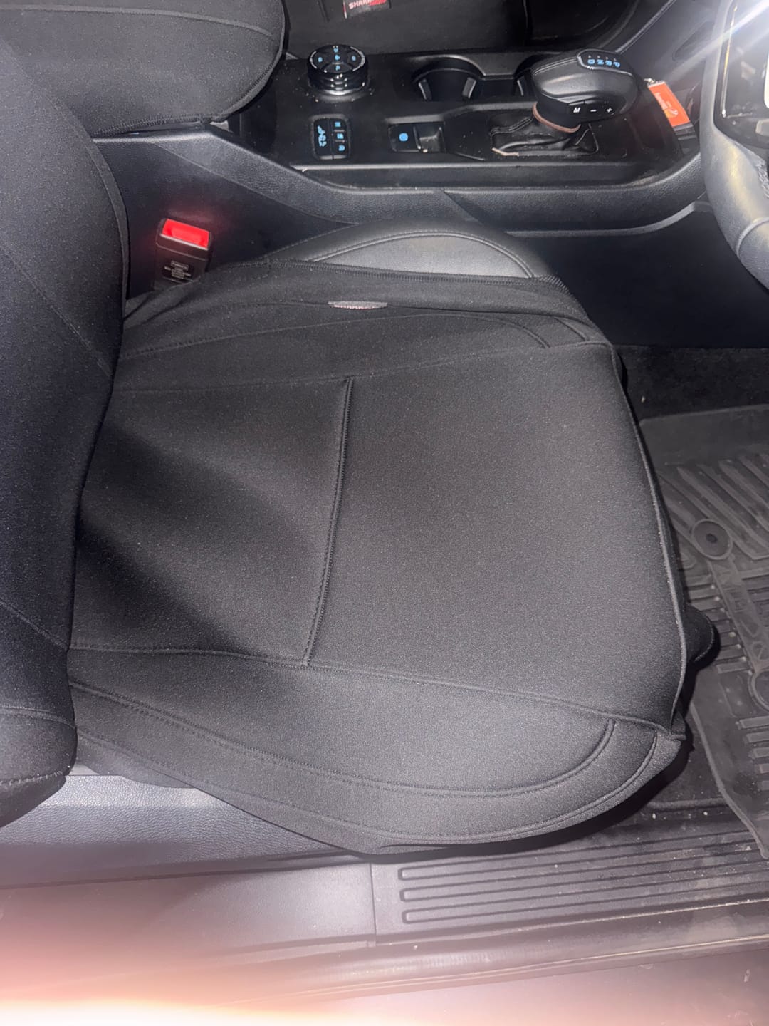 Customer photo review of Sharkskin PLUS Neoprene Seat Covers for Ford Everest Next Gen July/2022 - ON