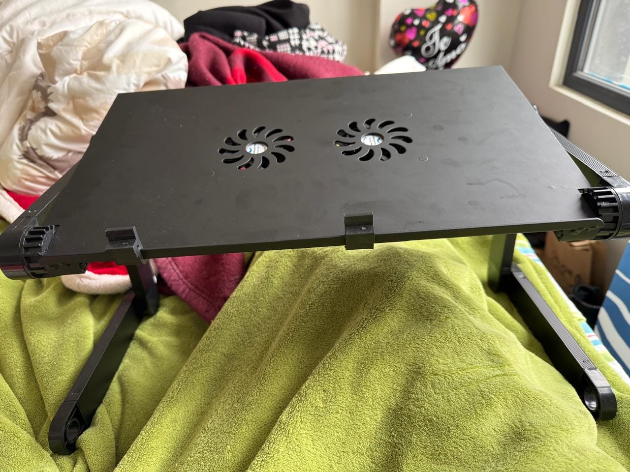 Customer photo review of Soporte Mesa Multifuncional Notebook