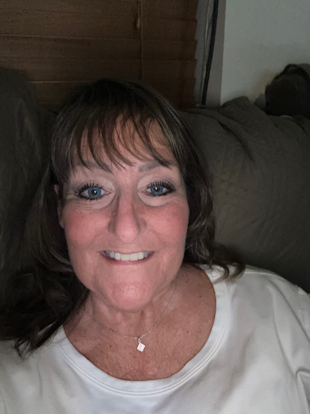 Customer photo review of TANAOR Shiny Necklace