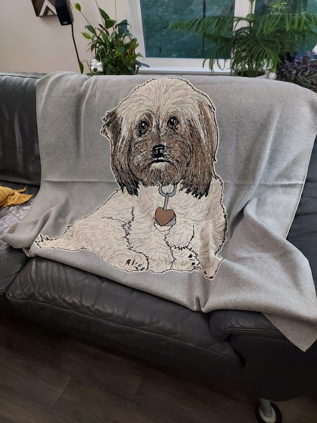 Customer photo review of Plain Dog - Custom Knitted Blanket