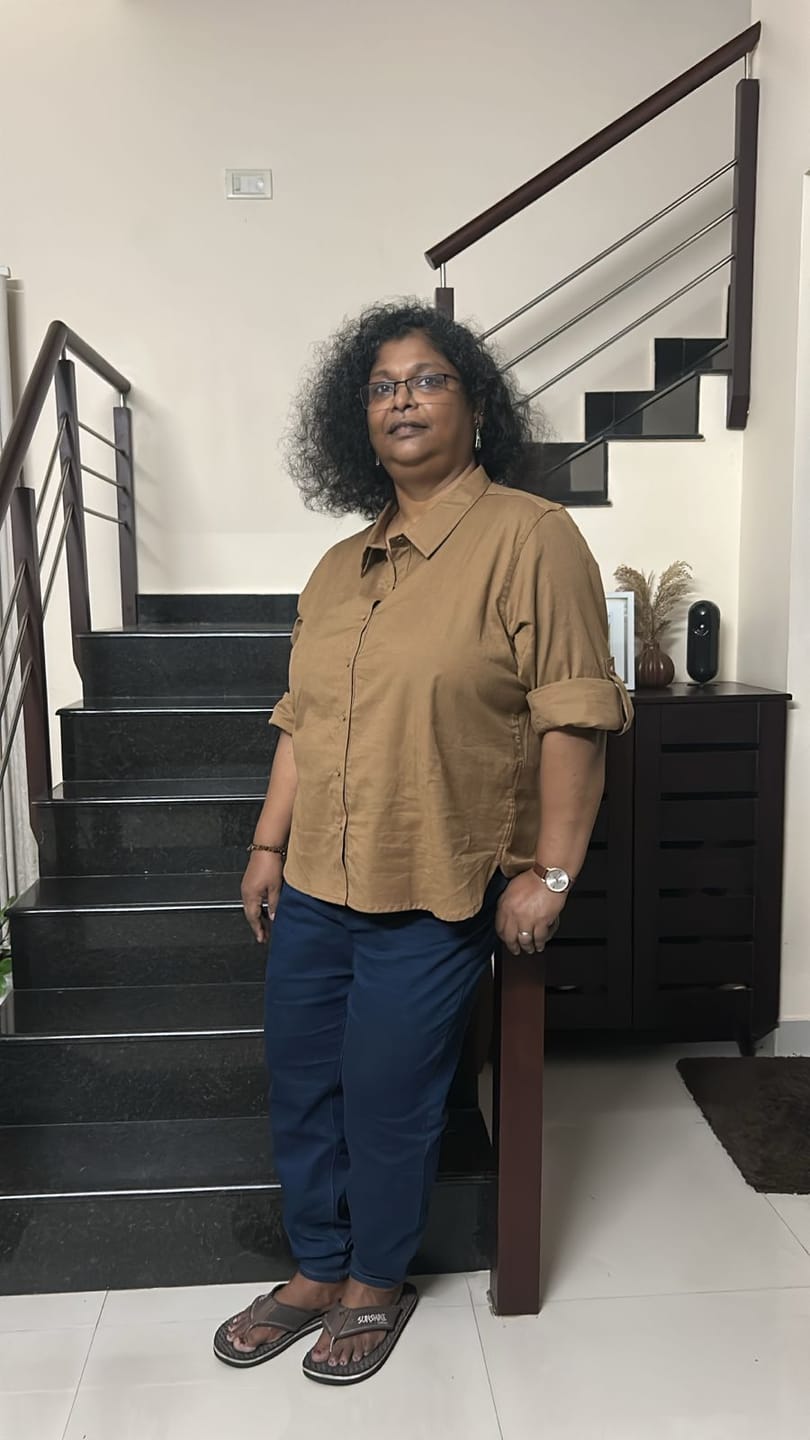 Customer photo review of Women Coffee Brown Airy-Linen Shirt
