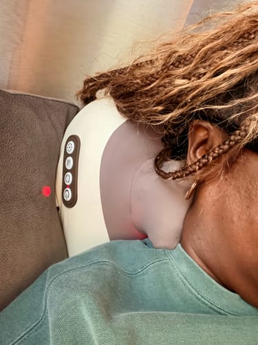 Customer photo review of HiZoo - Pillow Neck & Shoulder Massager