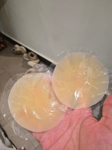 Customer photo review of Kit Cubre pezones  Sin Adhesivo + Cubre pezones  Con Adhesivo | Nipskin®