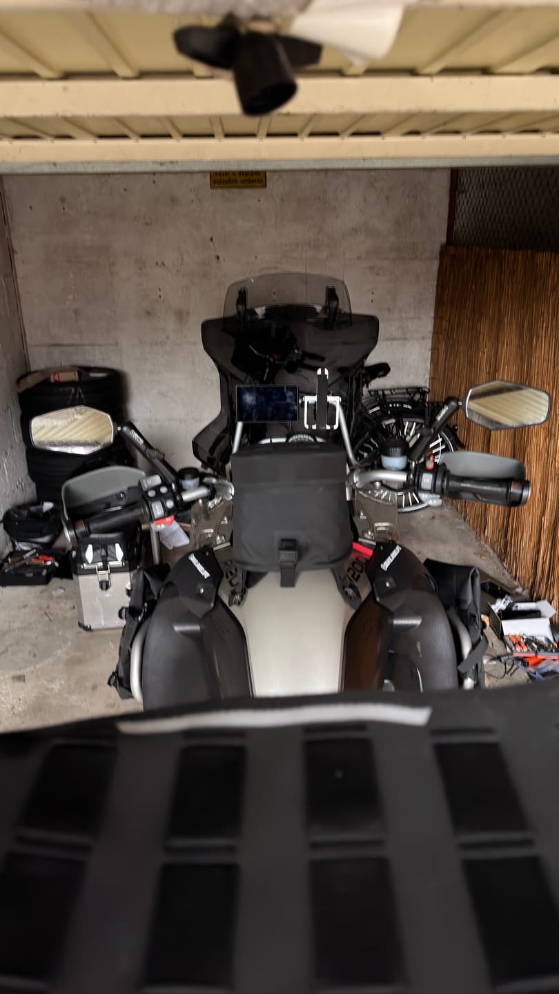 Customer photo review of Ranger Tank Bag