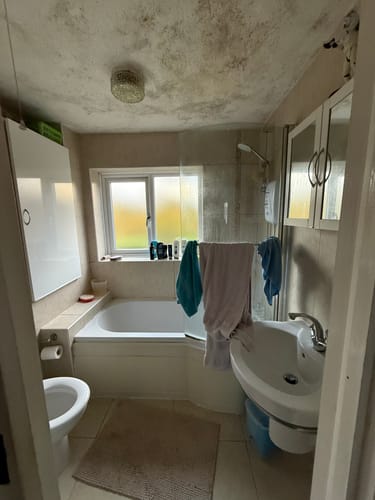Customer photo review of 1700 x 800mm Walk In Rectangular Stone Shower Tray With Drying Area