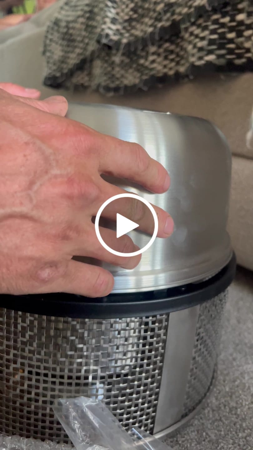 Customer video review of COBB Grill Gas