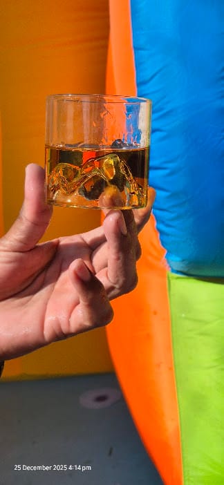 Customer photo review of Free Stone Ice Cubes
