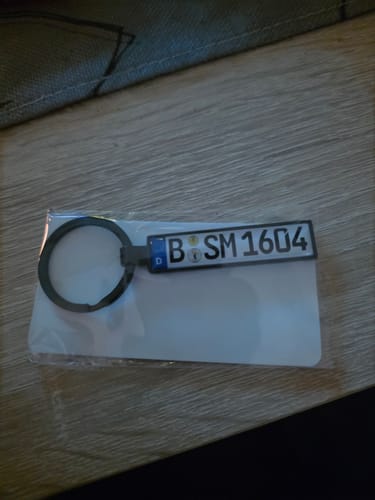 Customer photo review of Kennzeichen Schlüsselanhänger Mini Nummernschild Metall