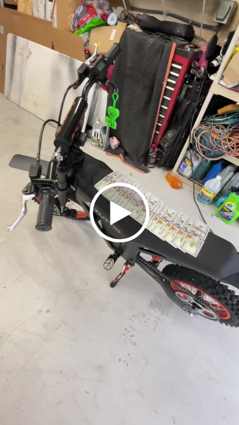 Customer video review of Tuttio Soleil 01 Talaria/Surron Fender Adapter