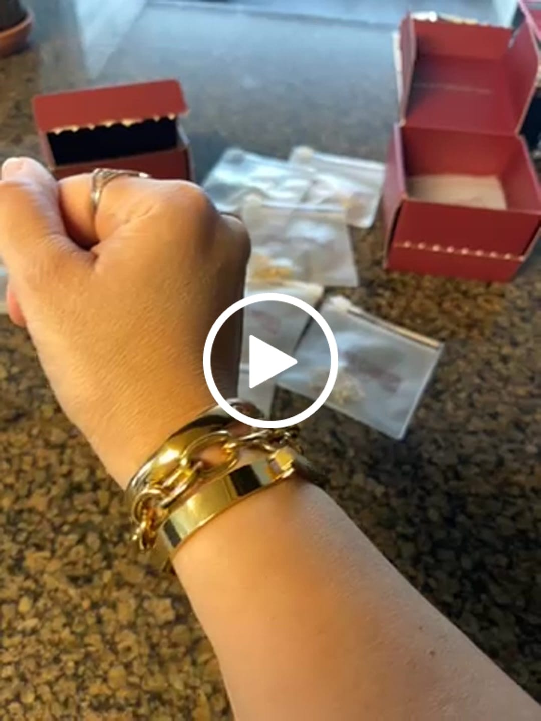 Customer video review of Dune Bracelet (Bundle)