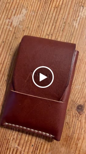 Customer video review of Slimmad plånbok i äkta läder