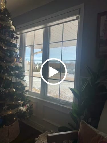Customer video review of SmartWings Motorized Light Filtering Roller Shades 70% Blackout Safari