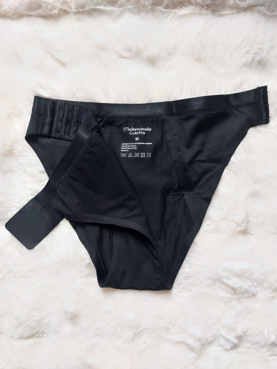 Customer photo review of Culotte Menstruelle Arya Détachable (Nouveauté) Conçue avec nos clientes ✨