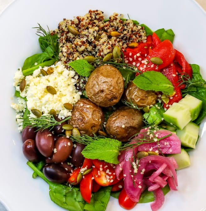 Customer photo review of Elevate Fitness Exclusive - 6  (+2  FREE) MEAL PLAN