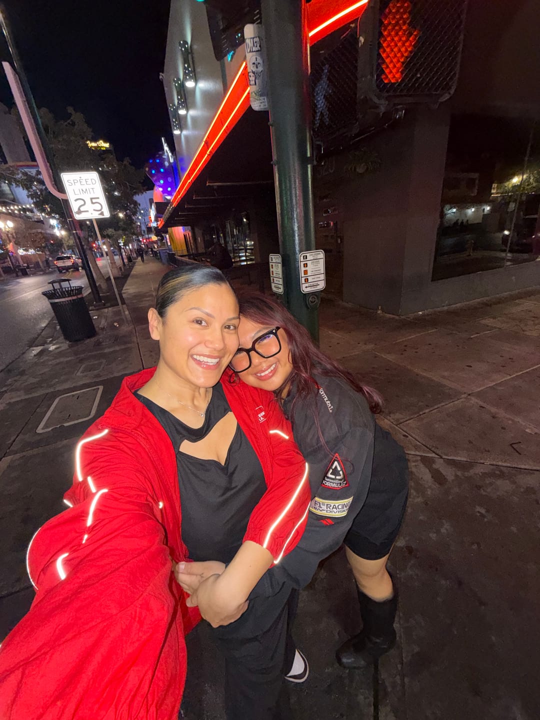 Customer photo review of W561 Flash Windbreaker